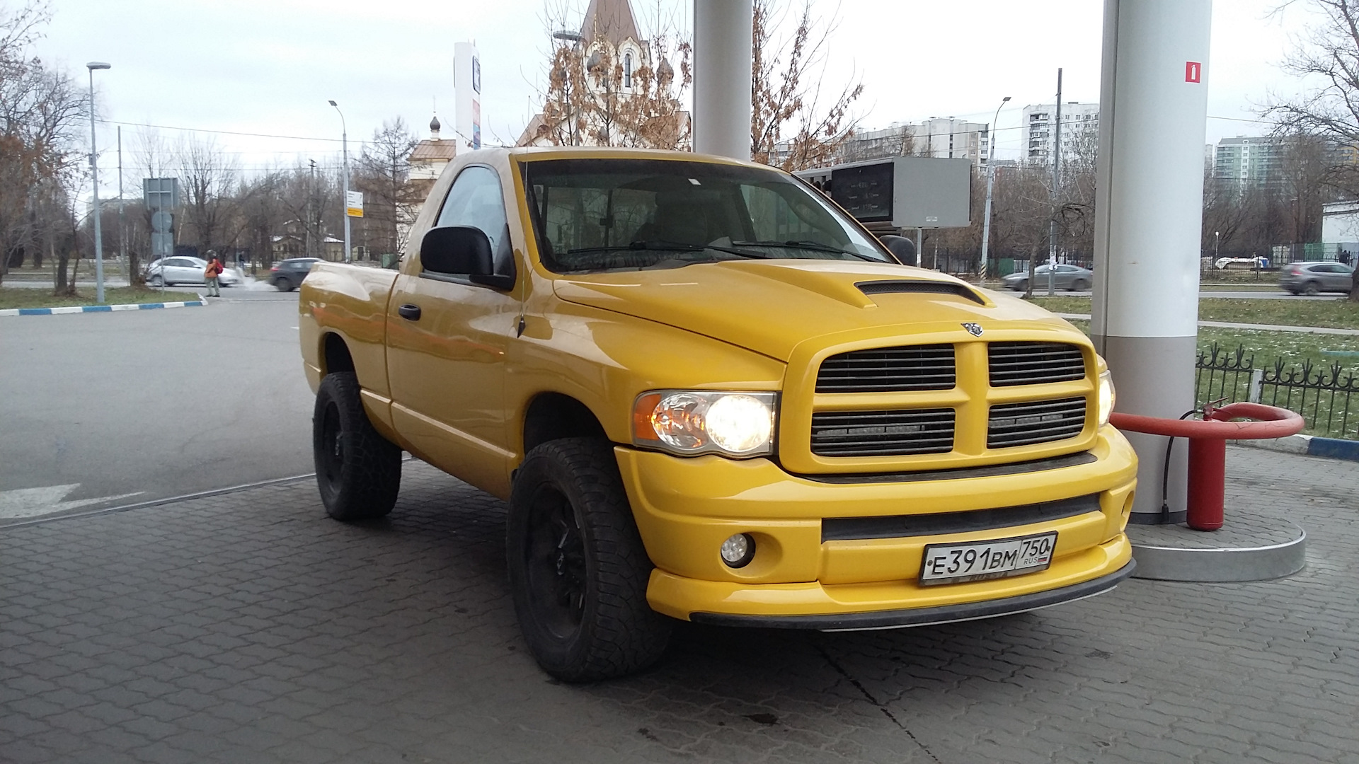 Dodge Ram Bumblebee