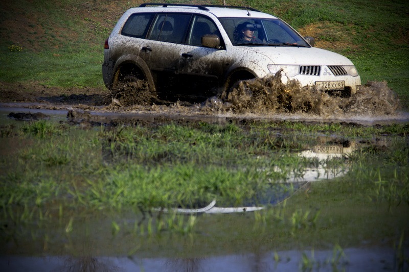 обратно — Mitsubishi Pajero Sport (2G)