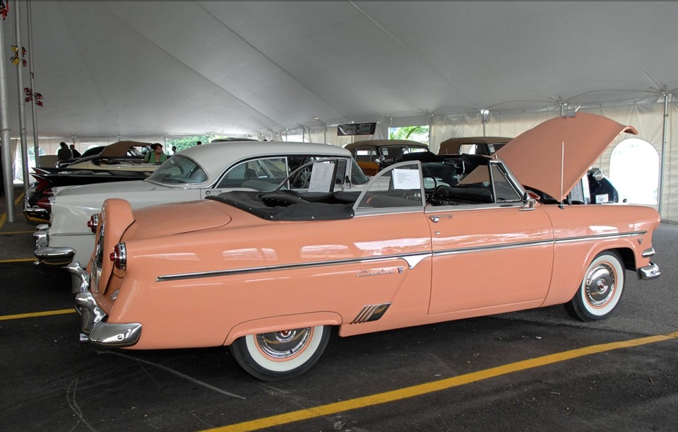 ford crestline 1952