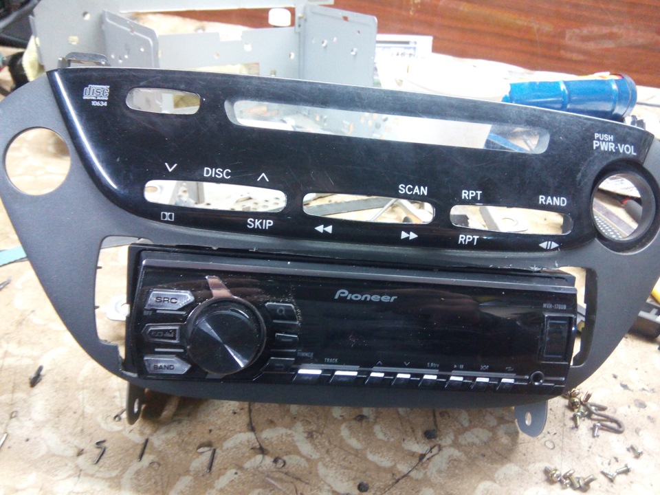 Виста ардео магнитола. Виста ардео магнитола. Магнитола виста. Штатная магнитола тойота виста ардео. Магнитола виста.