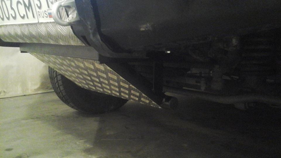 решил защитить тяги рулевые и мост практика показала что лучше это ...