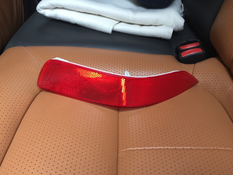 Замена отражателя. — Volvo XC70 III, 2,4 л, 2012 года | кузовной ремонт ...