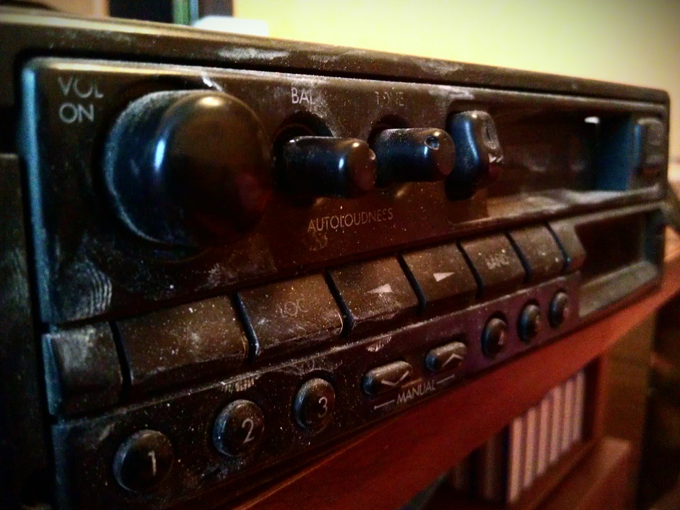 №94 Новая жизнь олдскульного мафона "Philips") — Lada 21063, 1,3 л ...