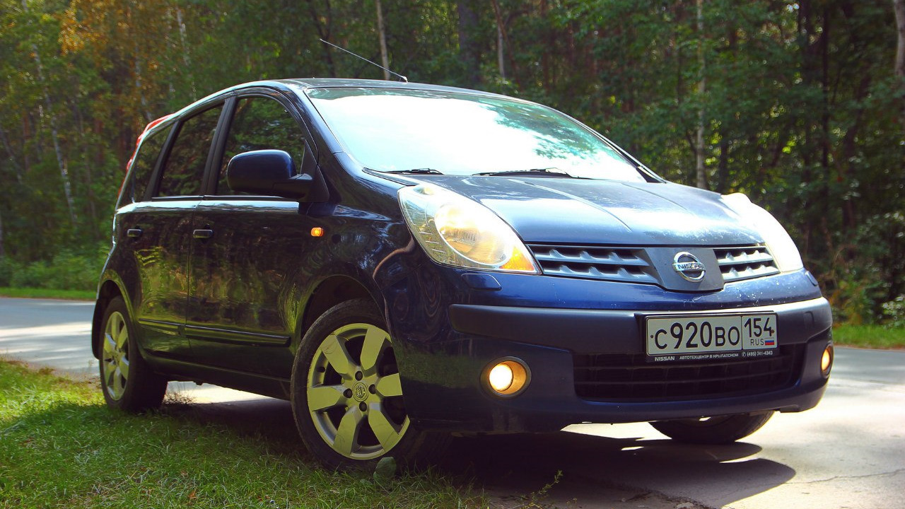 Note отзывы. Nissan Note Tekna. Ниссан енот 2007. Nissan Note 2007 на литье. Диски Nissan Note Tekna.