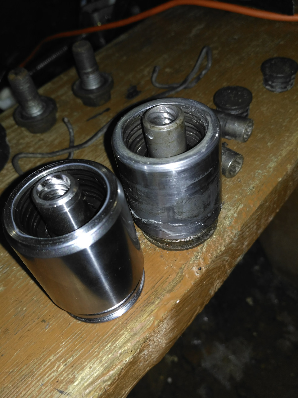 замена поршня заднего суппорта — Renault Laguna II, 1,9 л, 2003 года ...