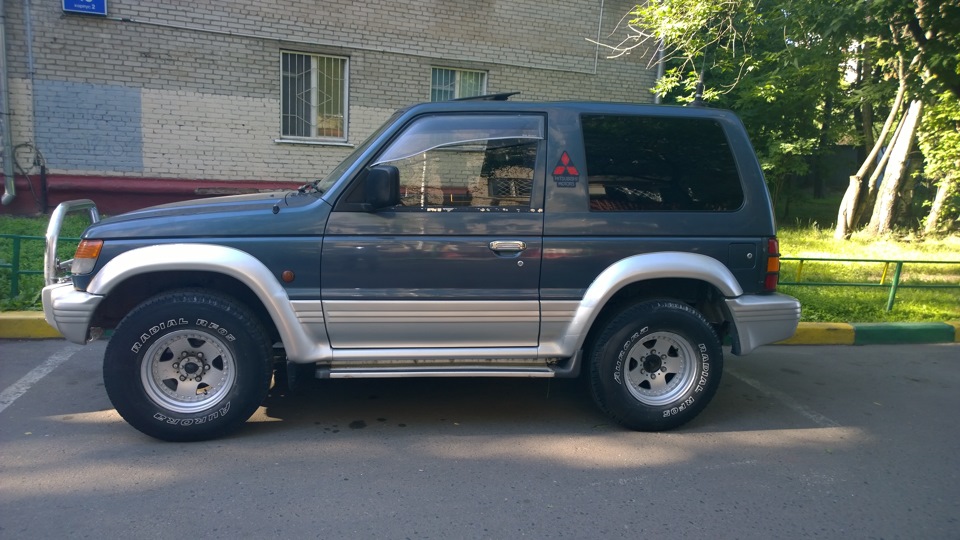 mitsubishi pajero 2