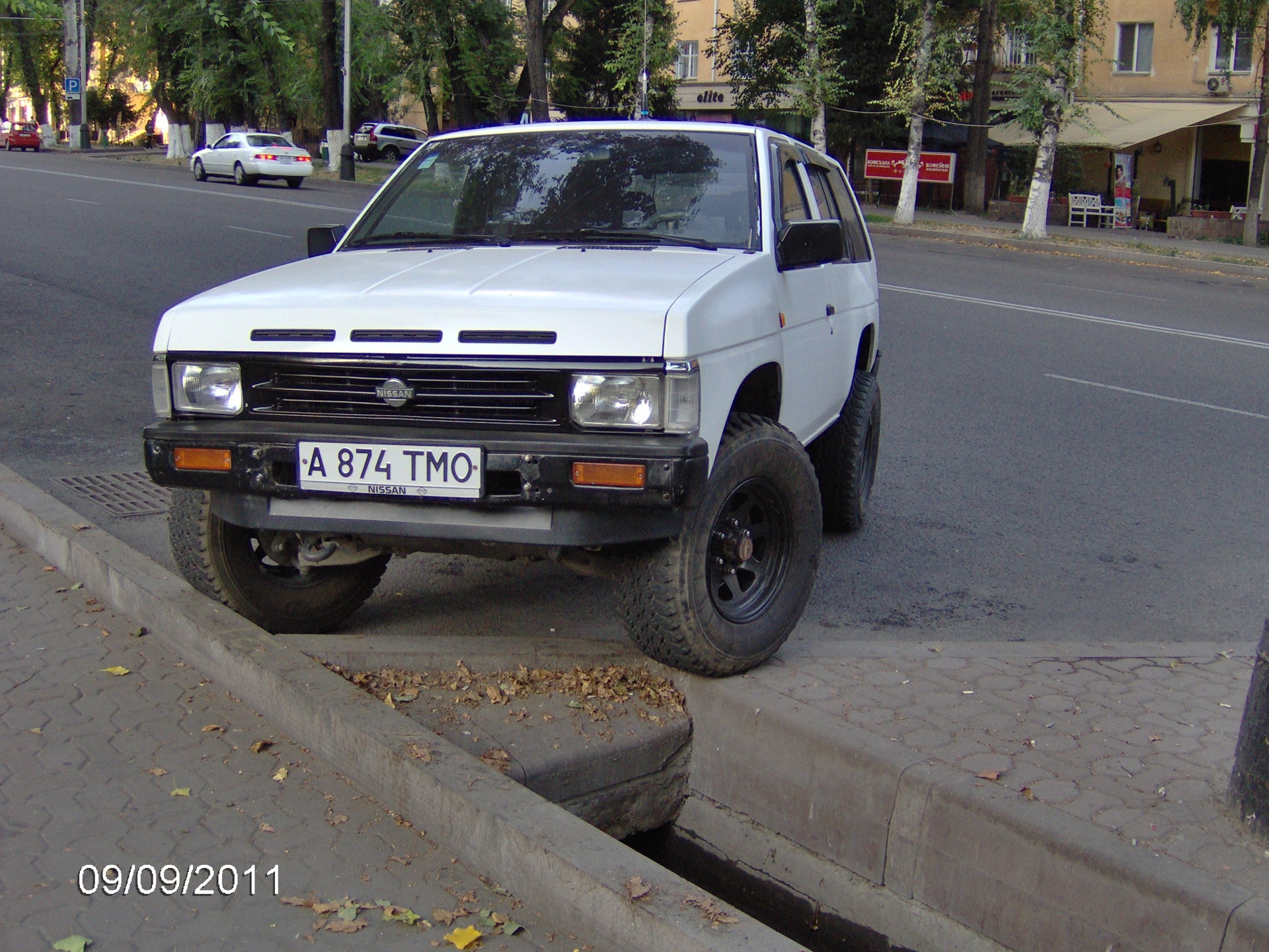 хорошая машина внедорожник)))) — Nissan Terrano I, 3 л, 1991 года |  фотография | DRIVE2