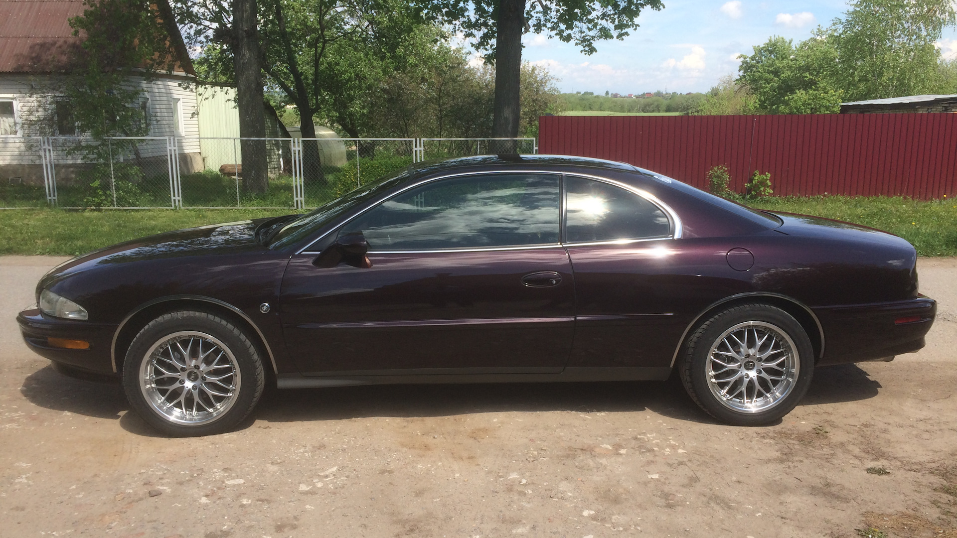 Buick Riviera 1996