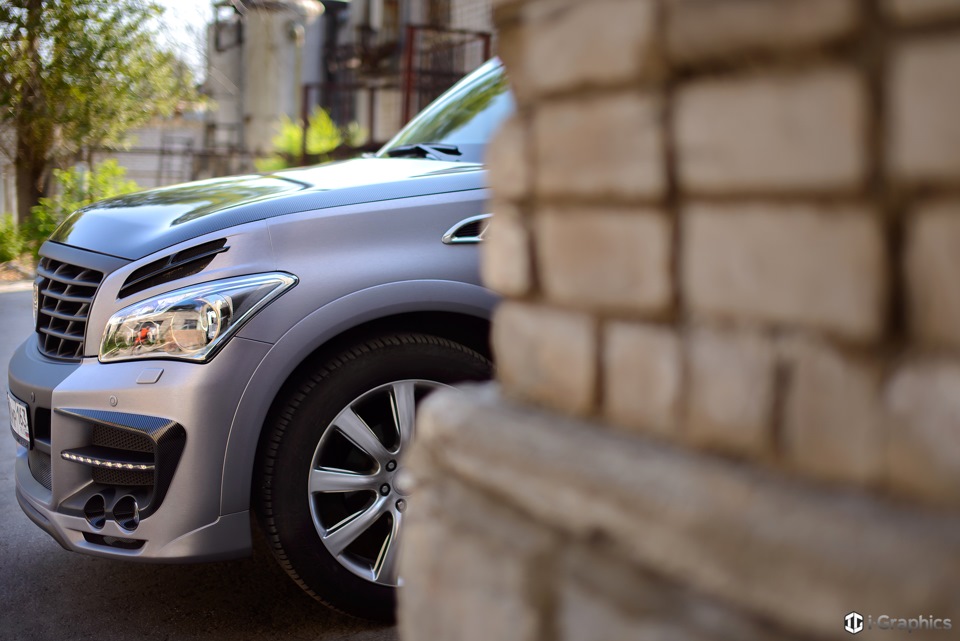 Infiniti QX80. Оклейка кузова Avery (США) и карбоном Arlon Monza (США ...