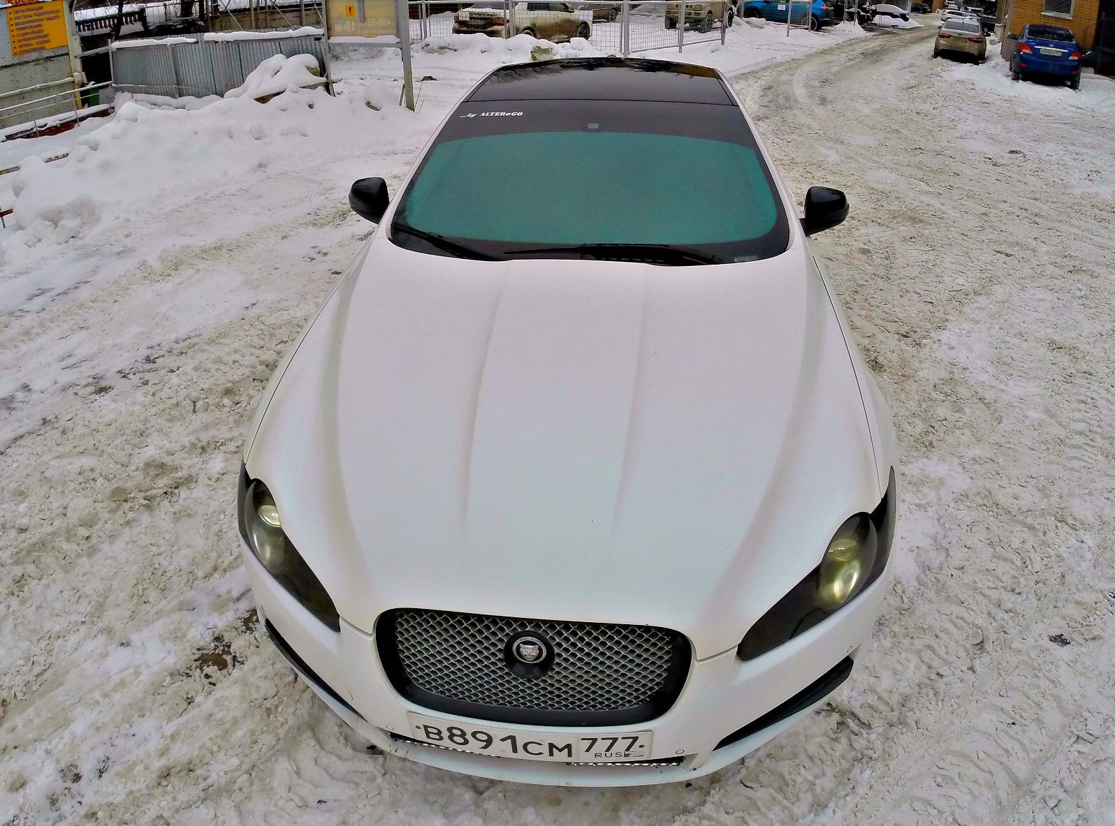 Jaguar XF 2014 белый перламутр