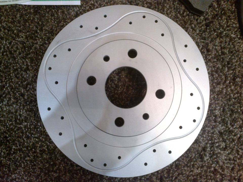 Тормозные диски «PILENGA» R14 и колодки «PILENGA» Ч.1 — Lada 2115, 1,5 ...