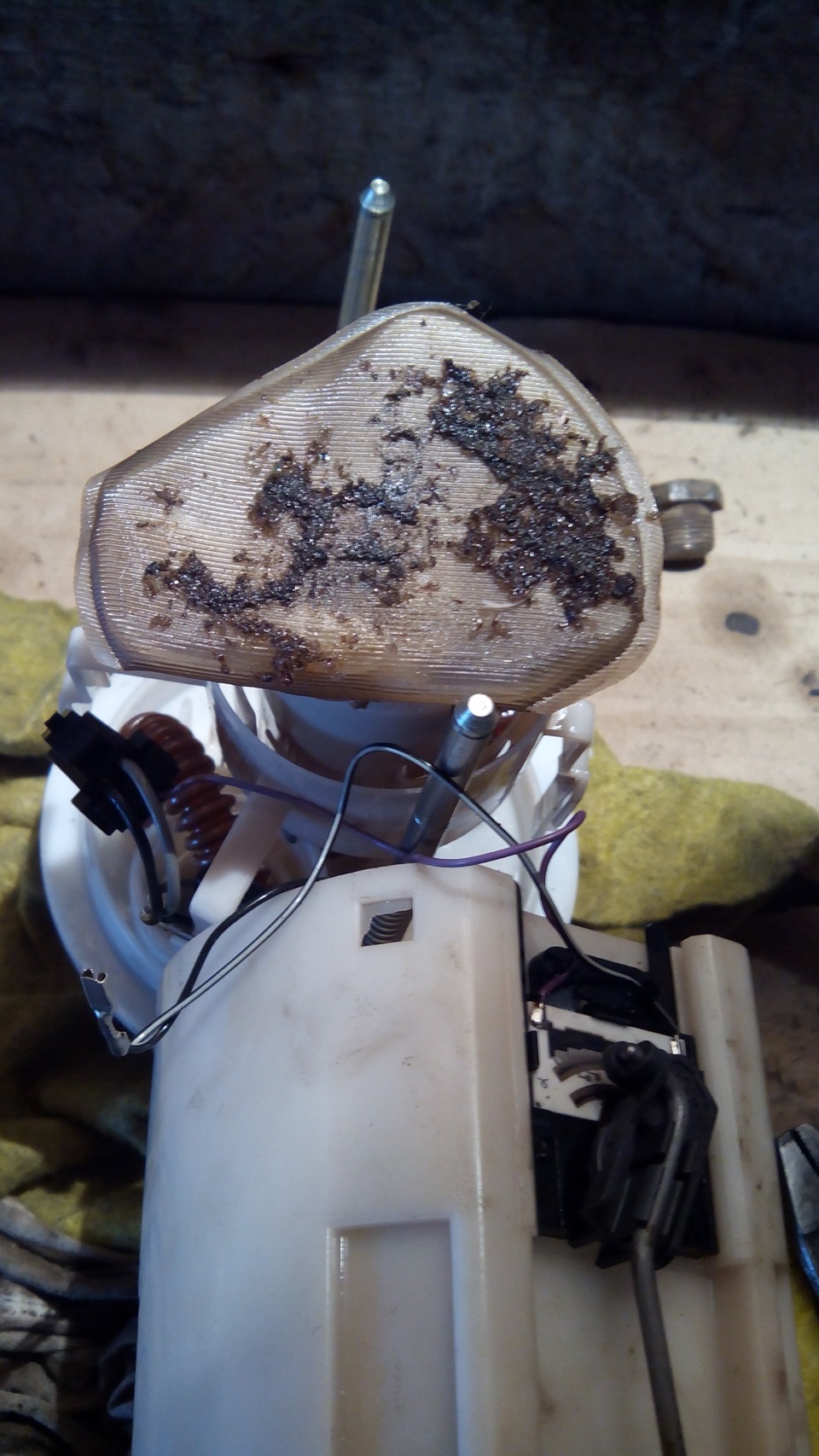 Обслуживание топливной системы приоры. — Lada Приора универсал, 1,6 л ...