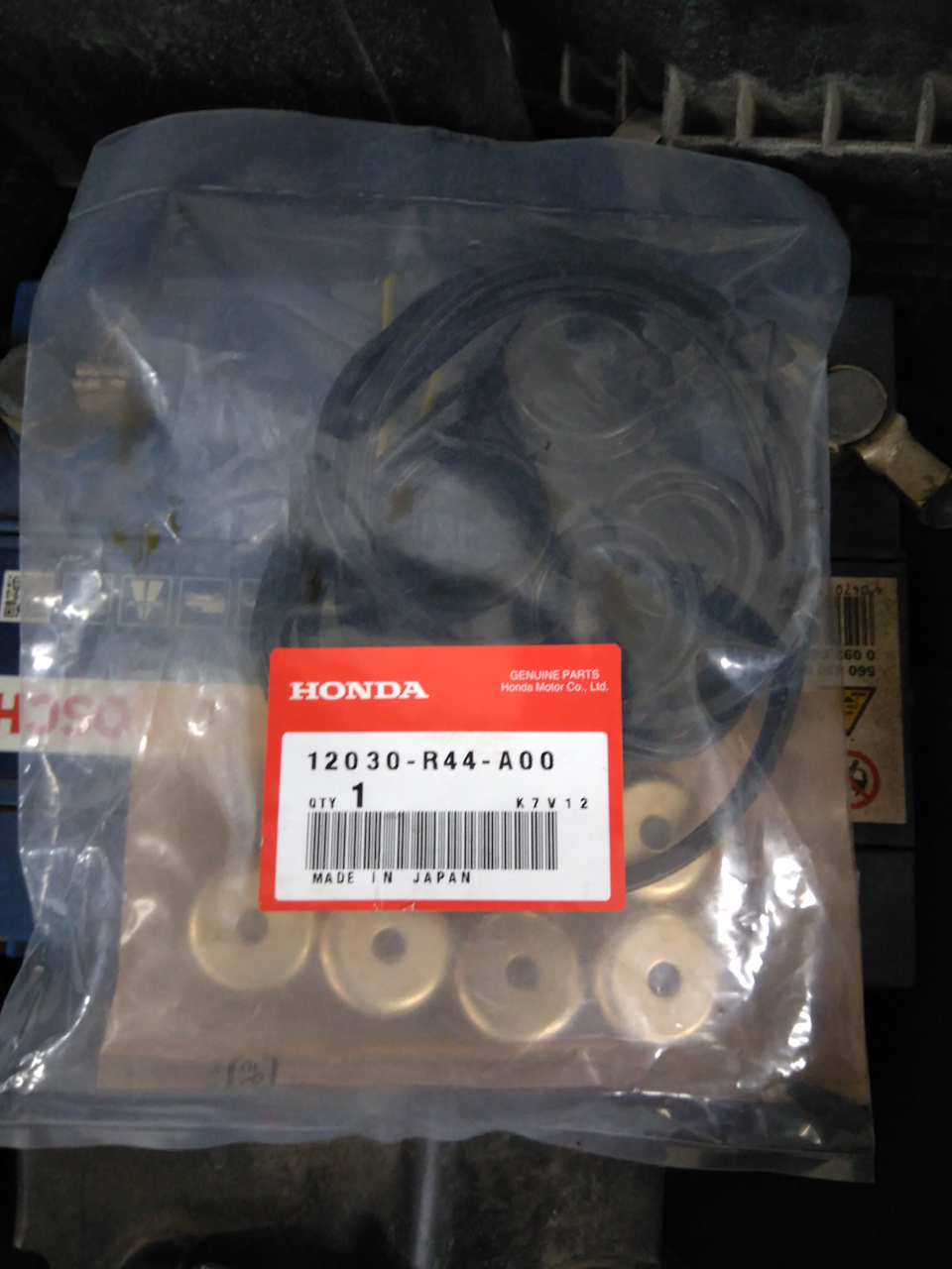 Фото в бортжурнале Honda Accord (8G). Запчасти на фото: 12030R44A00