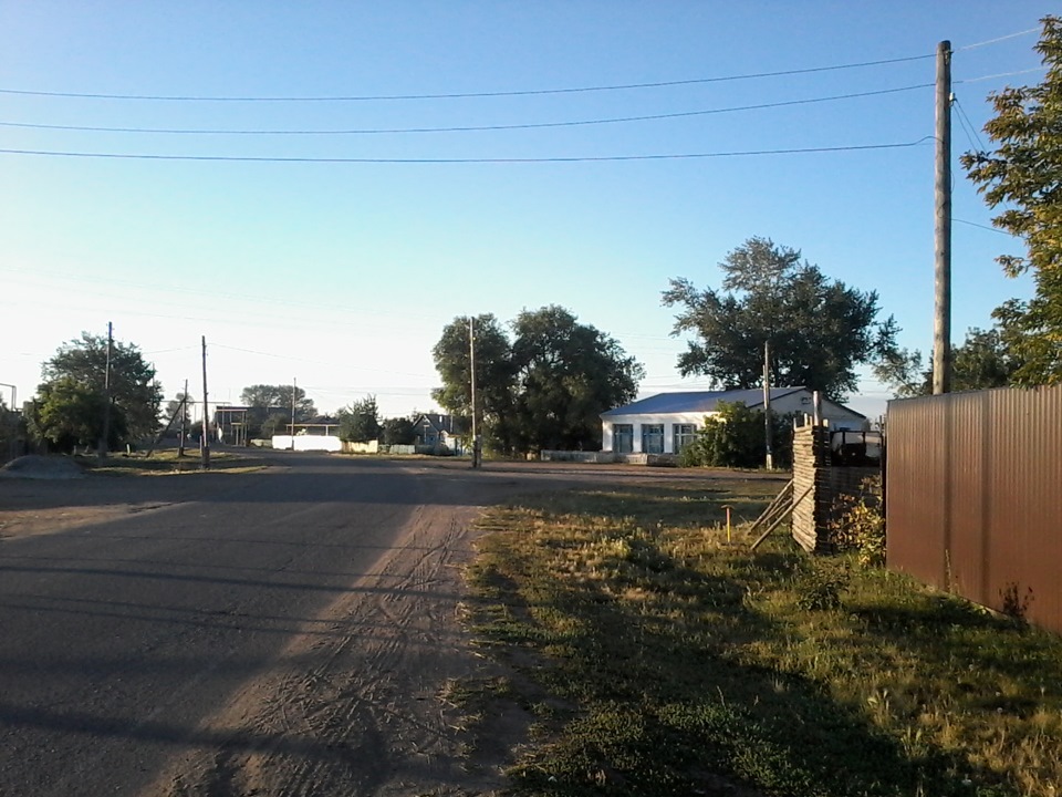 В гостях. ( В тесноте да не в обиде). — Ford Focus II Sedan, 1,8 л ...