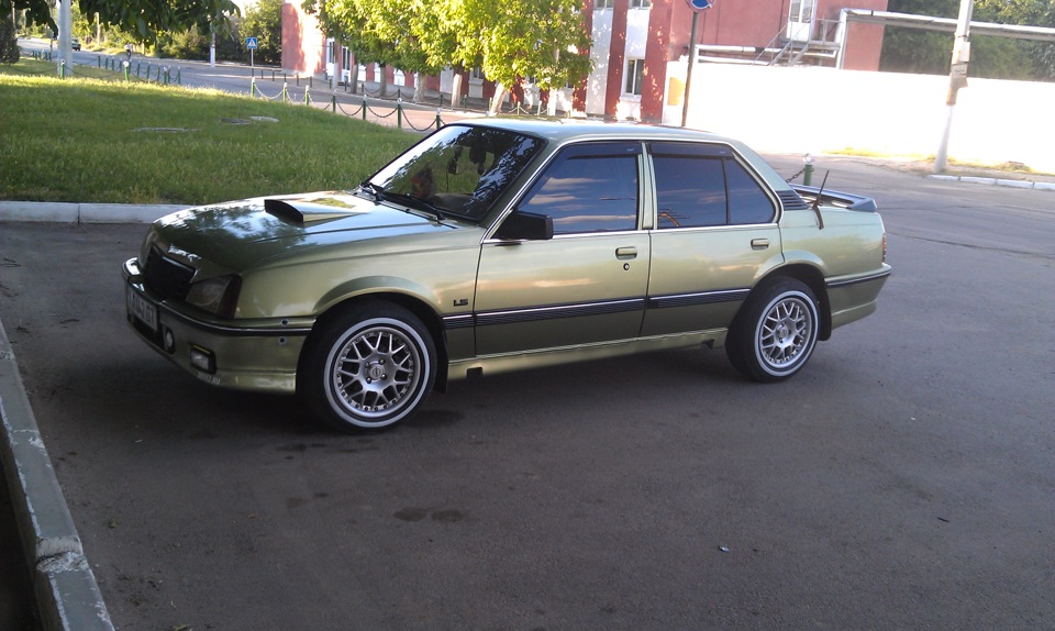 Дефлекторы Cobra Tuning для окон Opel Ascona C 1981-1988. Артикул O11881