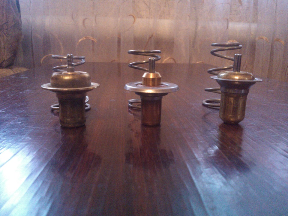 Аналог термоэлемента Wahler. — Lada Приора седан, 1,6 л, 2010 года ...