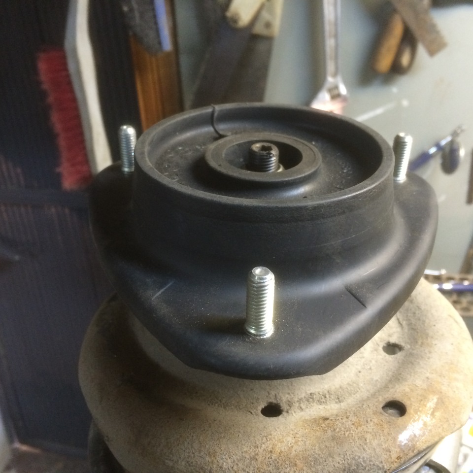 воздушный фильтр, замена опорников, тавотницы в стойки, жижа гур ...