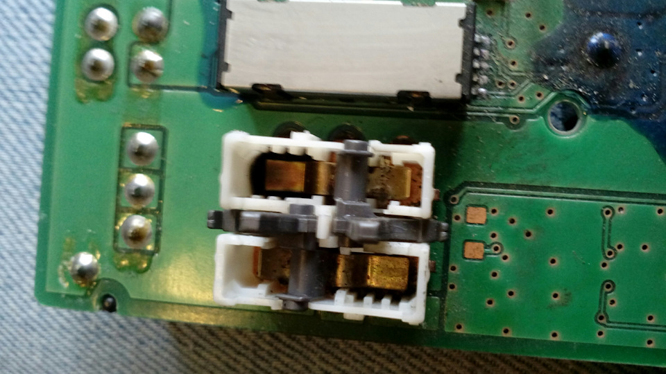 Кнопки водительской двери. — Nissan Note (1G), 1,6 л, 2008 года ...