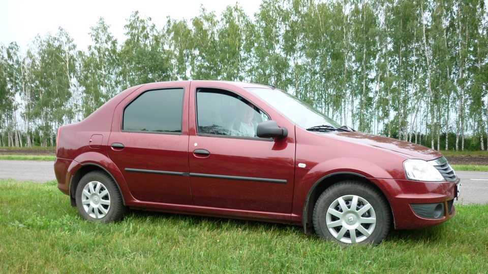 Логан плохо. Рено Логан 2012 бордовый. Рено Логан 1 вишневый. Renault Logan 2011 Вишневая. Рено Логан вишнёвый 2011.