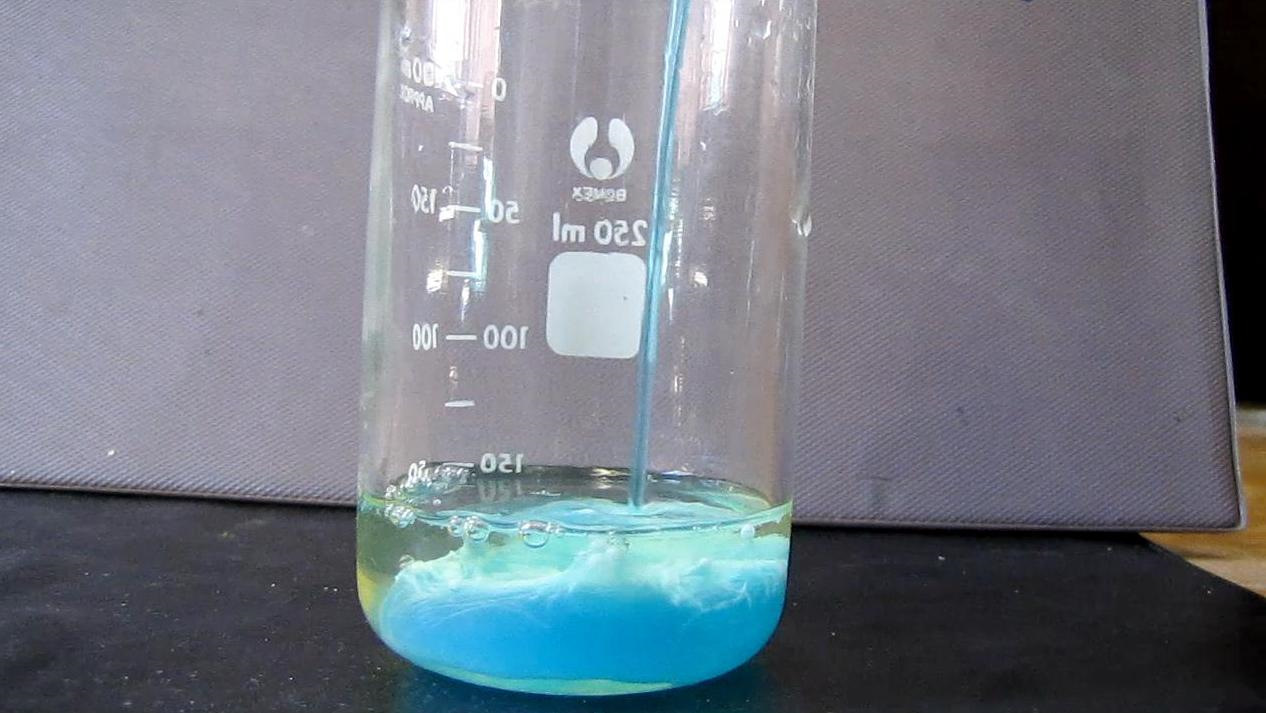 Нитрат свинца и вода. Денатурация белка сульфатом меди. Сульфат меди 2 цвет осадка. Яичный белок + сульфат меди 2. Раствор хлорида меди 2.