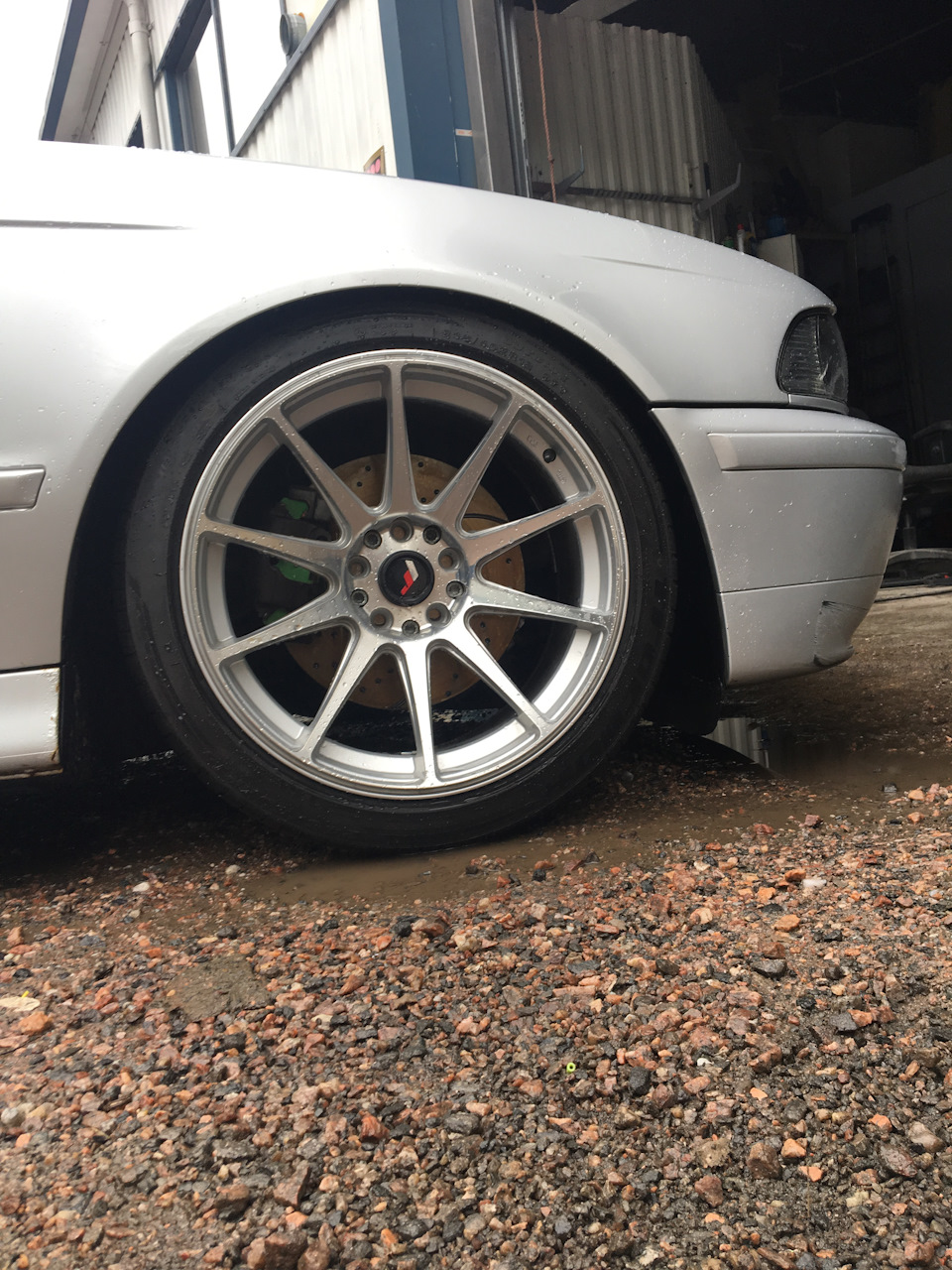 Новые тормоза EBC + регулировка подвески — BMW 5 series (E39), 3 л ...