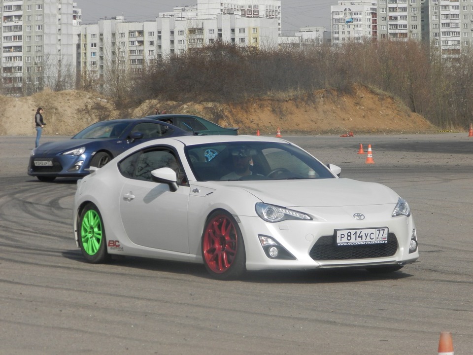 Тойота gt 86 дрифт