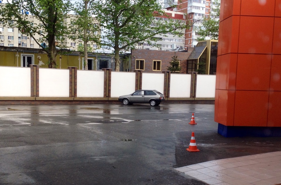 Влага под ковриком. Нид хелп) — Lada 21083, 1,5 л, 2002 года | кузовной ...