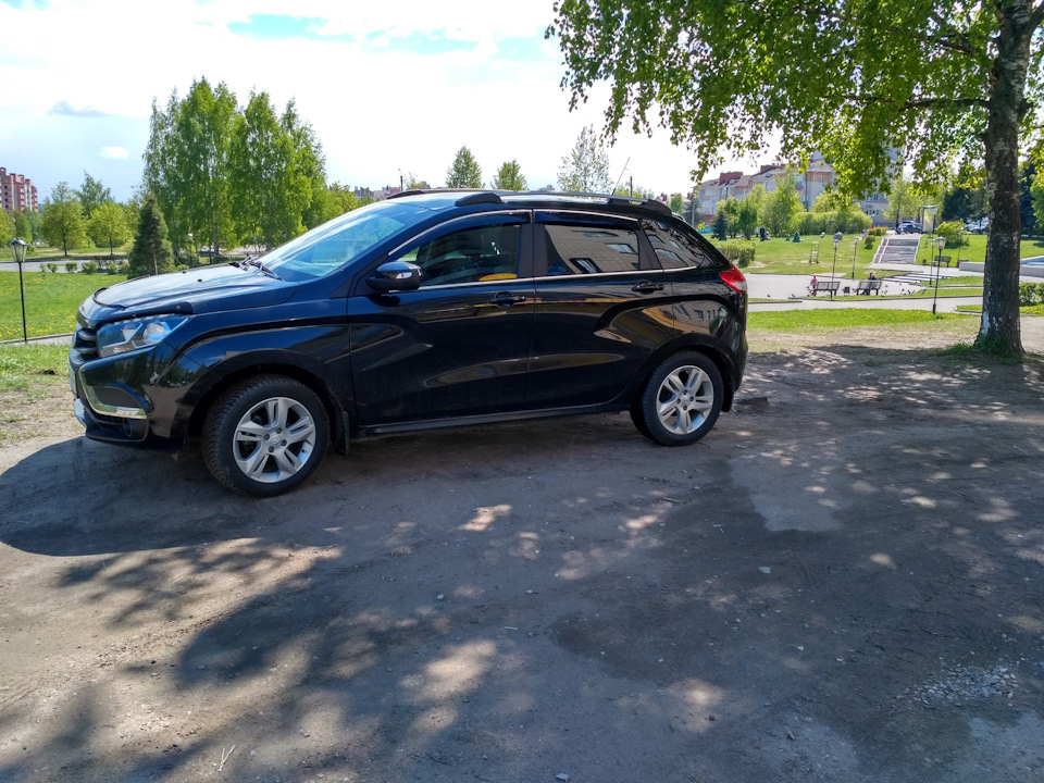Добавил хрому + ветровики(боль) + дефлектор капота — Lada XRAY, 1,6 л ...