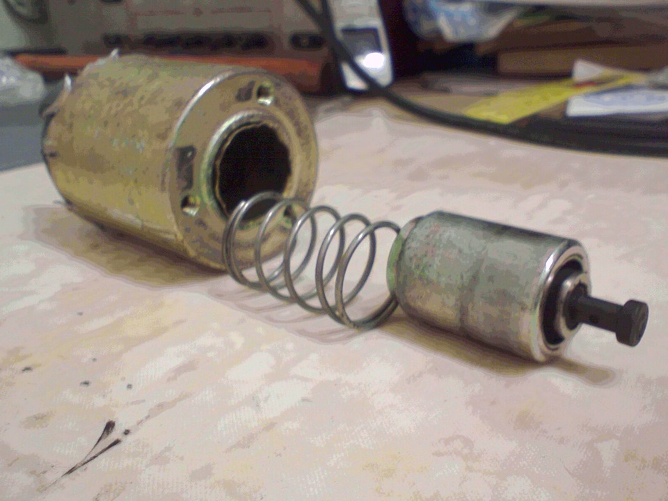 Реле втягивающее сенс 1. 3. 3 артикул. Втягивающее реле ланос 1. Втягивающее реле заз шанс 1.