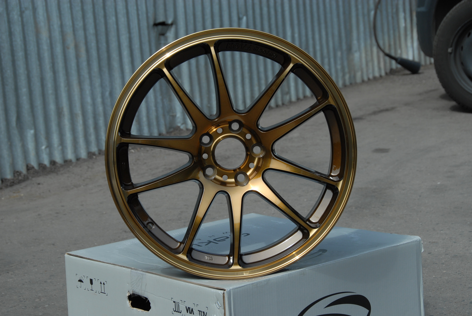 Новые диски 5 150 r18 sakura wheels белые фото