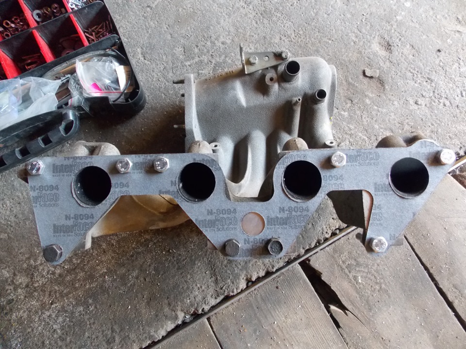 Впускной коллектор x16szr. Двигатель c20ne opel frontera. Opel x20xev. C20xe масляный насос. Opel c20xe 16v.