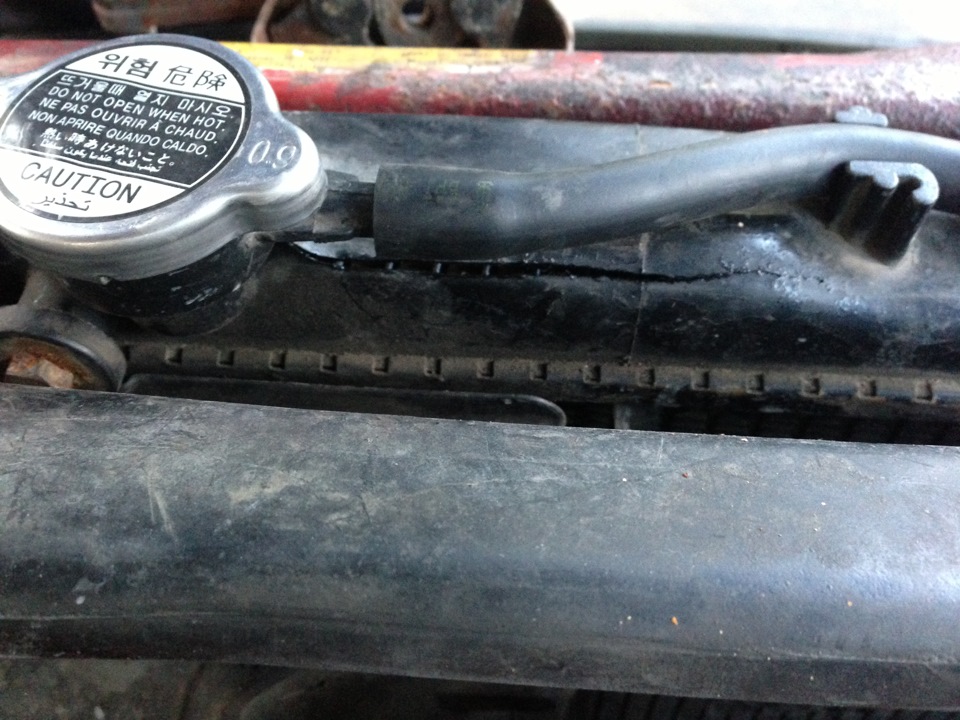 "15" Радиатор лопнул ;) — Mazda 323 IV, 1,8 л., 1992 года | наблюдение ...