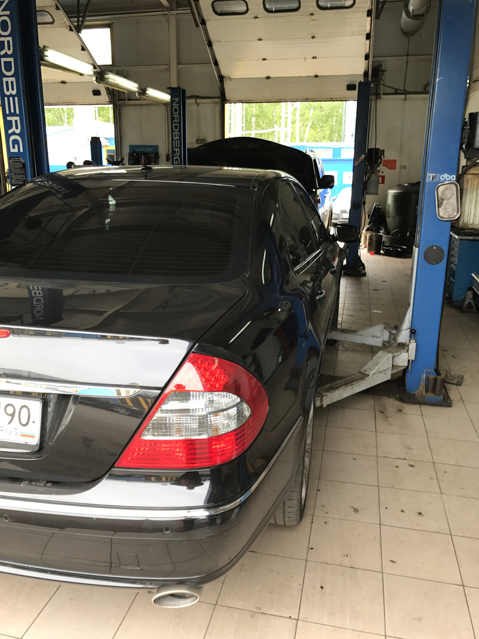 Визит пенсионера к доктору — Mercedes-Benz E-Class (W211), 3 л, 2007 ...