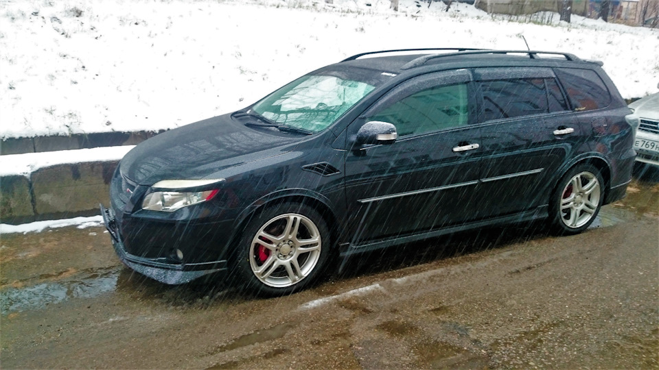 Проходим обкатку резины. — Toyota Corolla Fielder (E130)