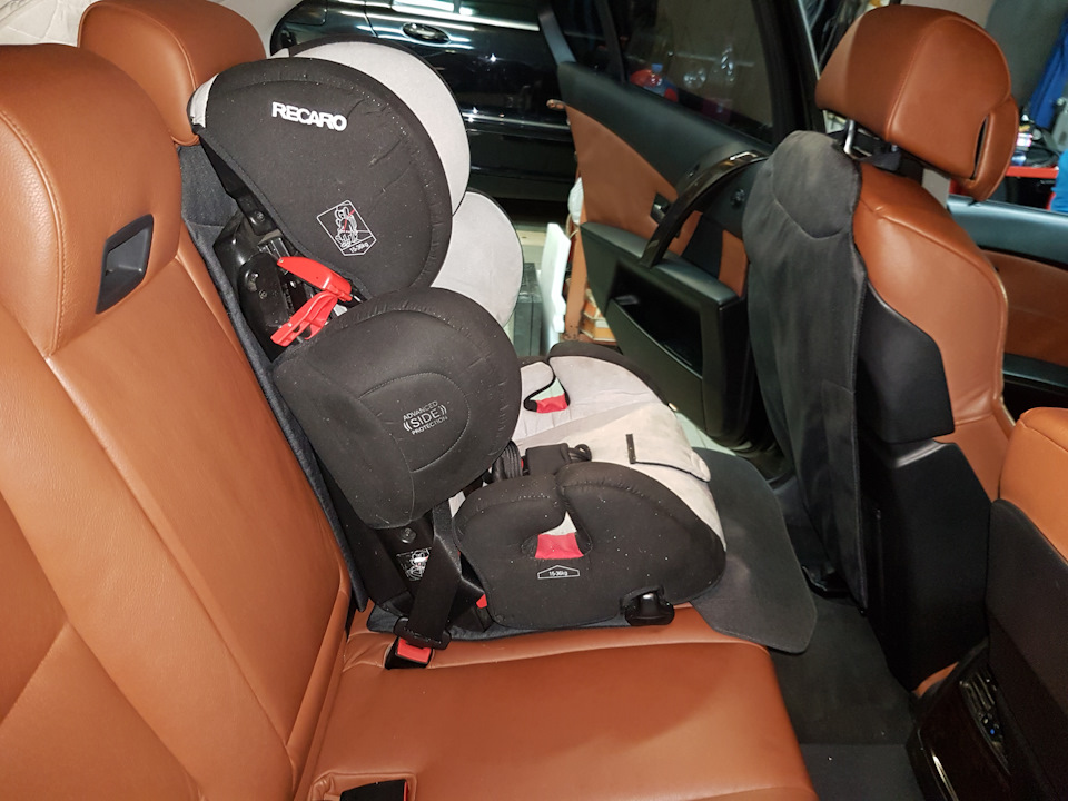Накидка под детское автокресло — BMW 5 series (E60), 3 л, 2004 года ...