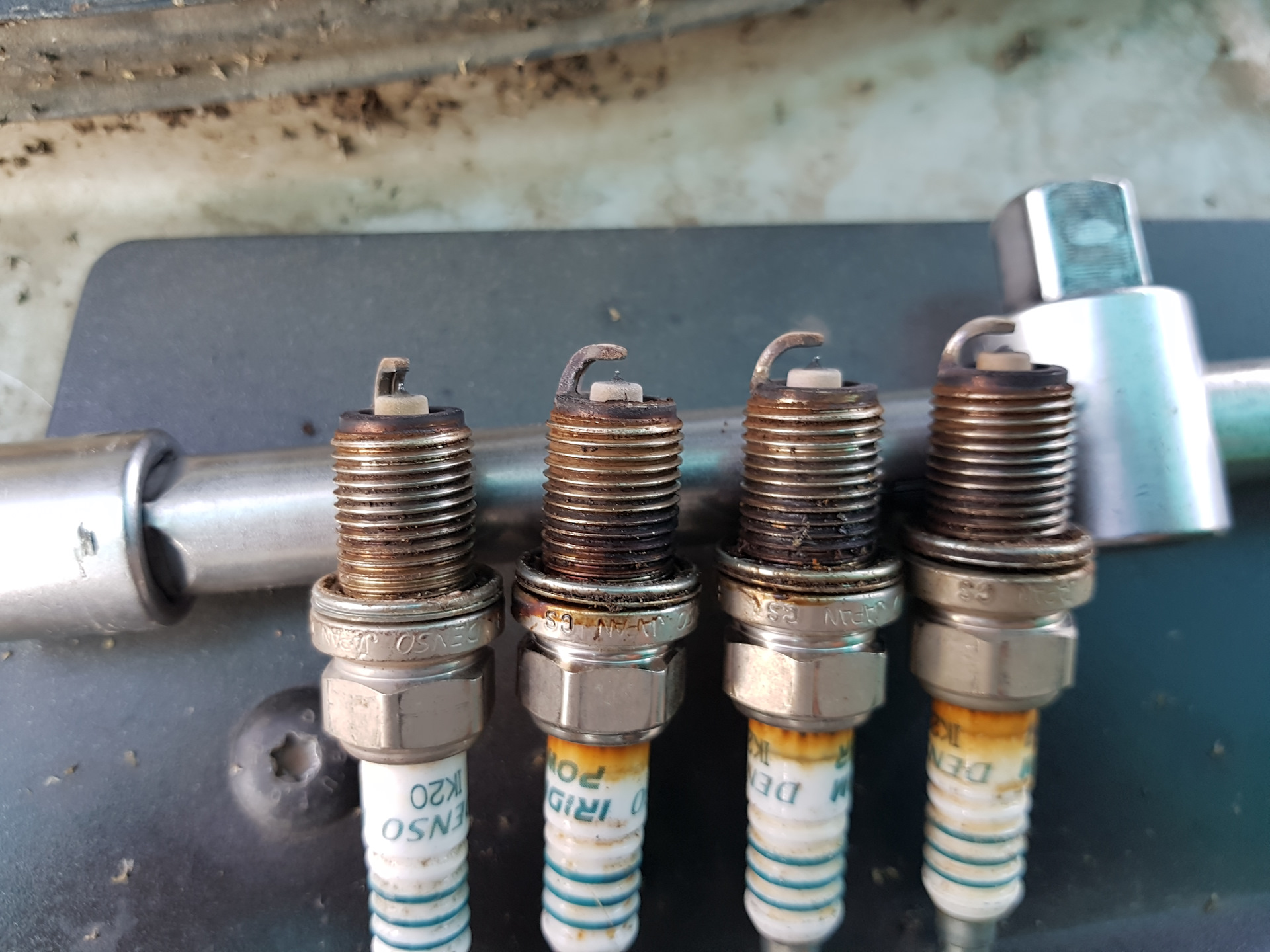 6. Renault duster 2 1. Какие свечи лучше на дастер. 0 артикул. Какие свечи лучше на дастер.