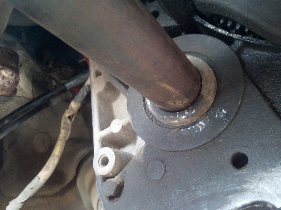 Замена промежуточного подшипника на правой гранате — Renault Megane II ...