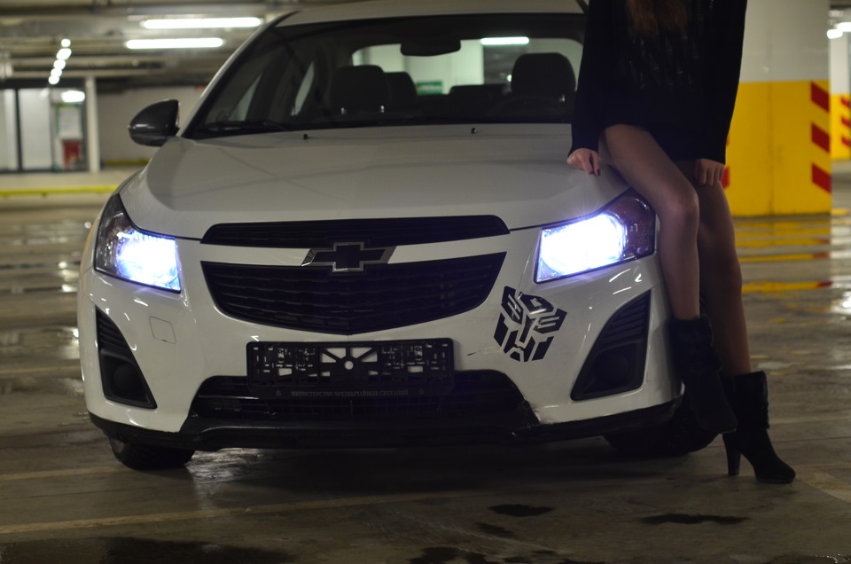 Chevrolet Cruze с девочками