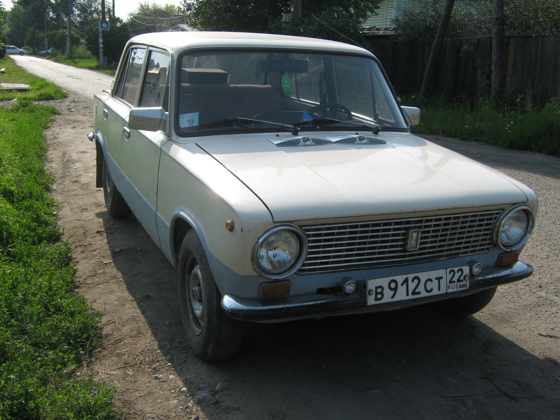 Отбил низ антигравием — Lada 2101, 1,2 л, 1986 года | продажа машины |  DRIVE2