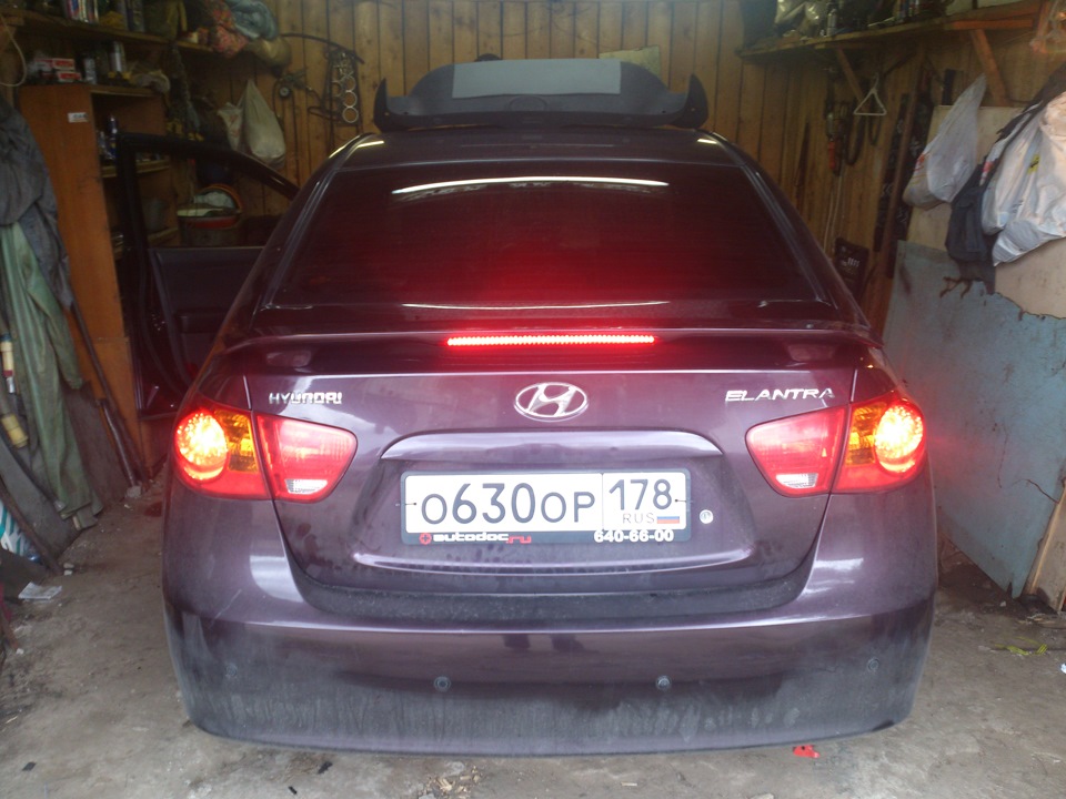 Спойлер на багажник Hyundai Elantra