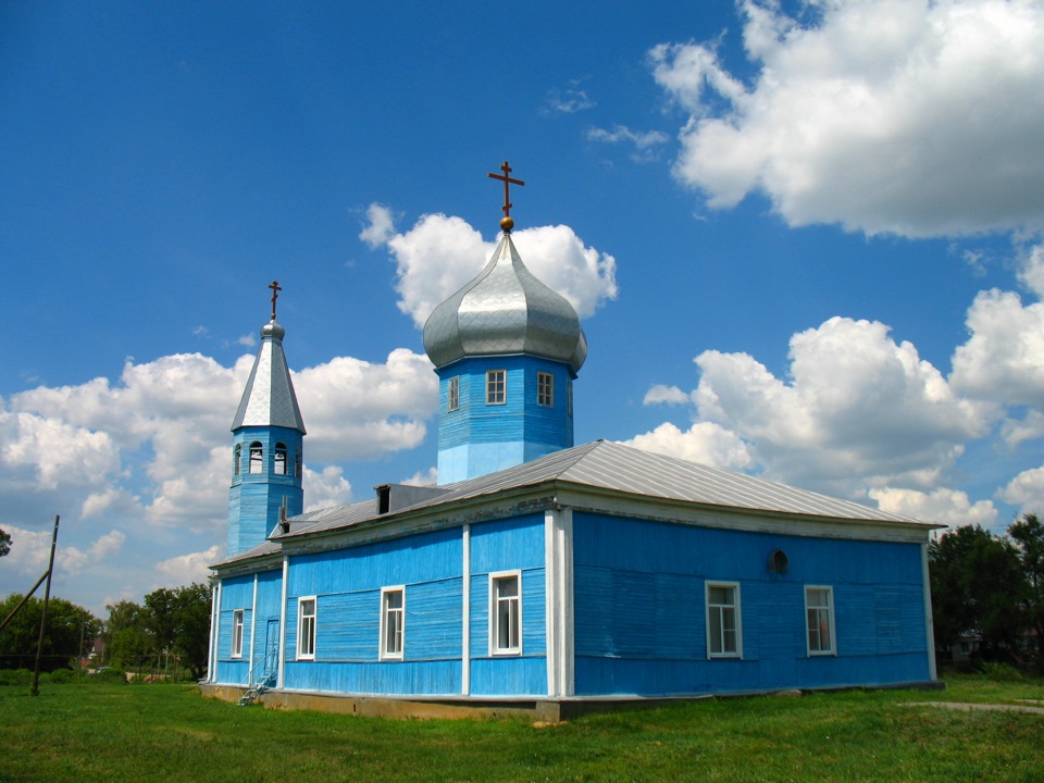 Самойловка саратовская область. Саратовская область Самойловка Церковь. Самойловка храм Архангела Михаила. Церковь Михаила Архангела Самойловка Саратовская. Достопримечательности Самойловки Саратовской.