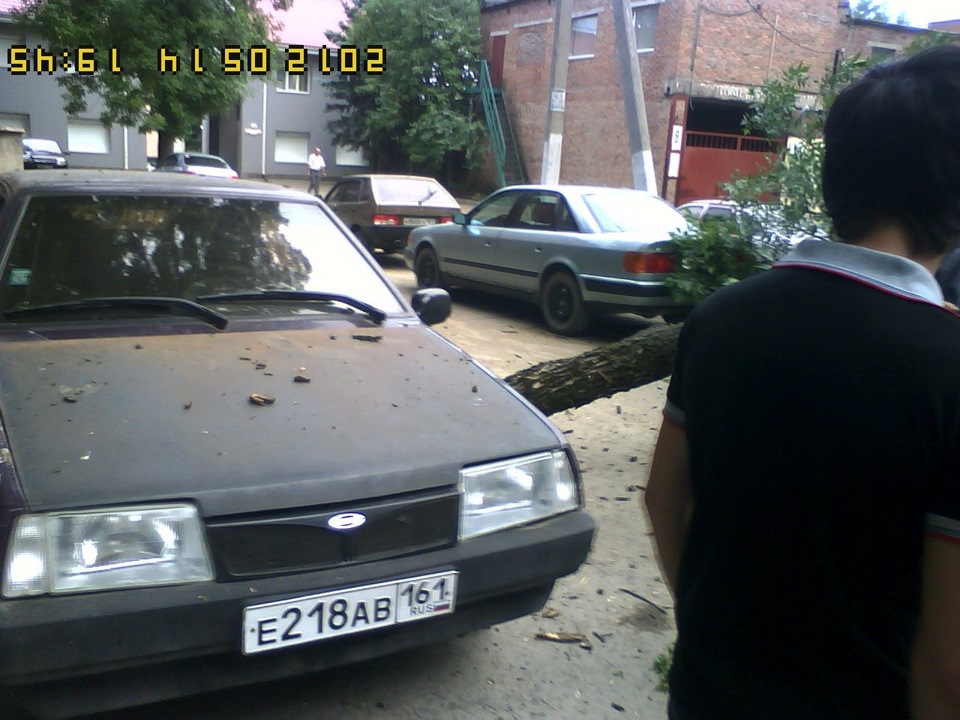 Собирались красить капот, крылья… — Lada 21099, 1,5 л, 1999 года ...