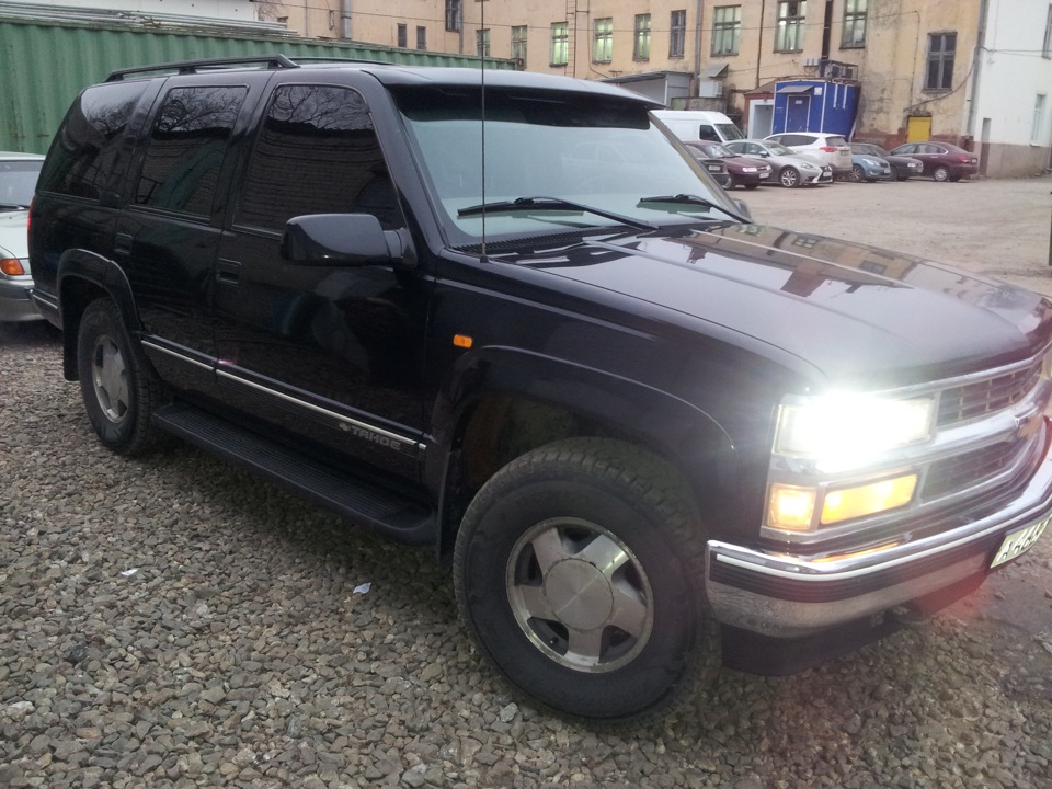 Резина, губа бампера, фото. — Chevrolet Tahoe (GMT400), 5,7 л, 1998 ...