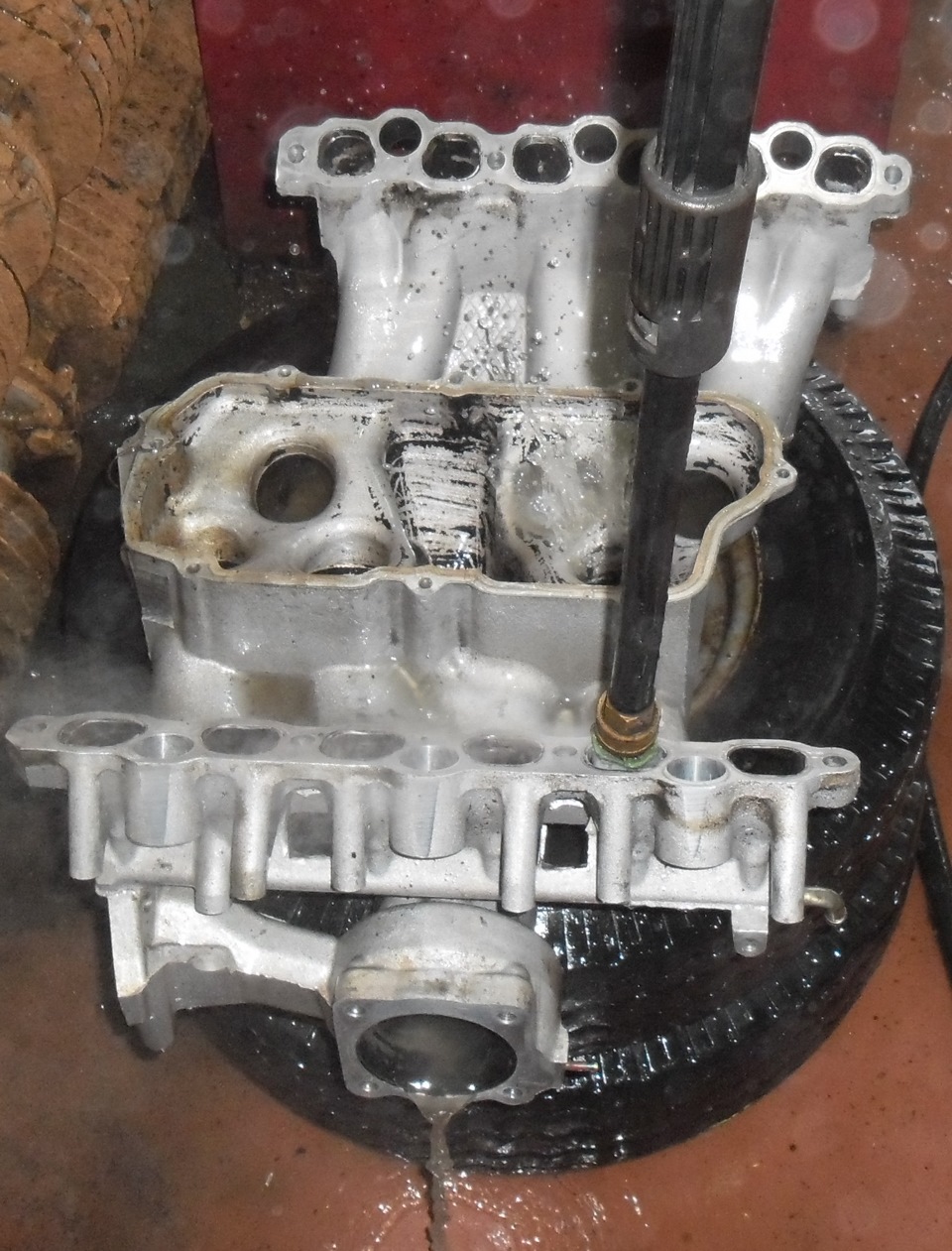 АДский нагар во впускном коллекторе — Mitsubishi Pajero (3G), 3,5 л ...