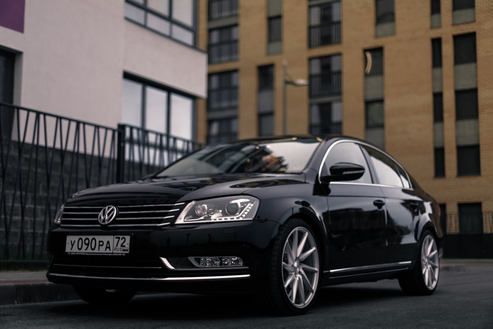 Passat b7. Volkswagen Passat b7 на дисках. Фольксваген Пассат б7. VW Passat b7 Black. Volkswagen Passat b7 на 18 дисках.