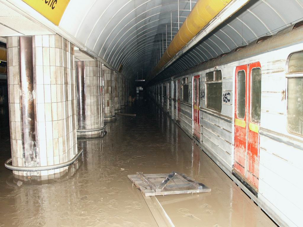 Метро в питере под водой