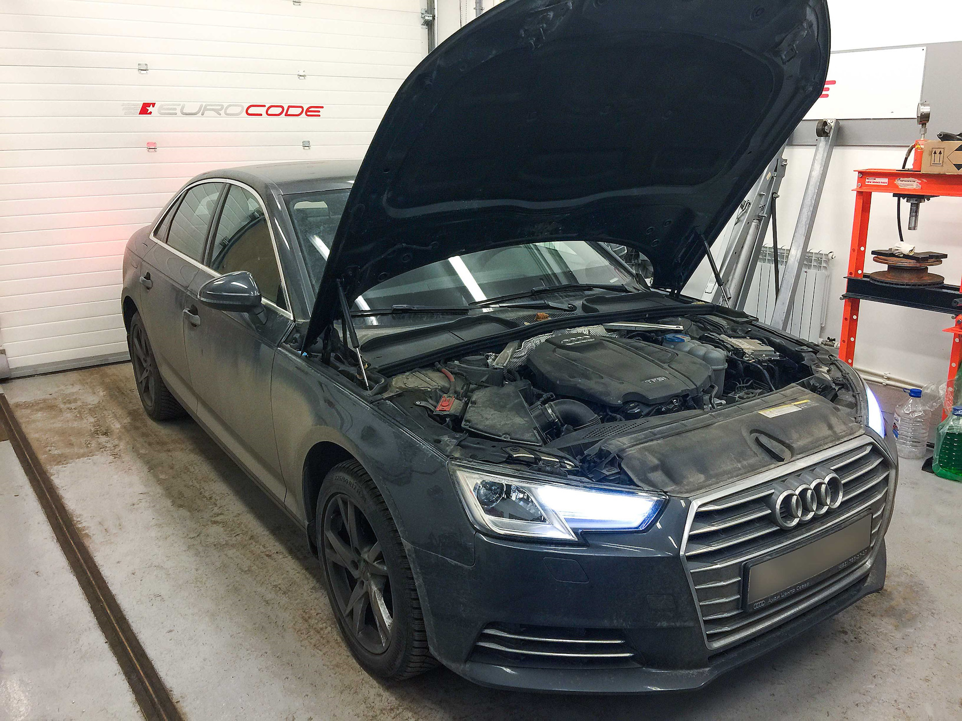 Audi a4 b9 2.0 tfsi. Audi a4 b9 2.0. Ауди а4 TFSI. Ауди а4 2.0 TFSI. Ауди а4 4.5 тфси.