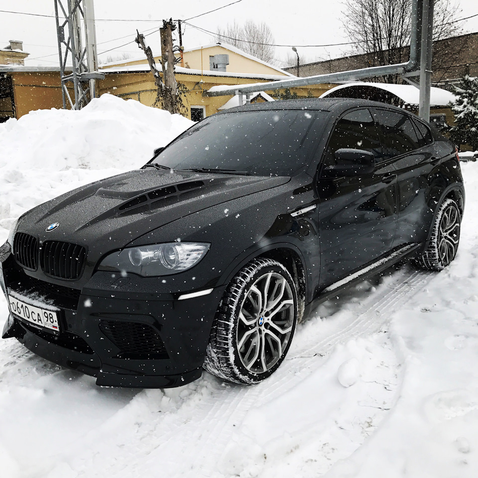 Какой нормальный человек не любит чуточку дать угла ) — BMW X6 M, 4,4 л,  2010 года | видео | DRIVE2