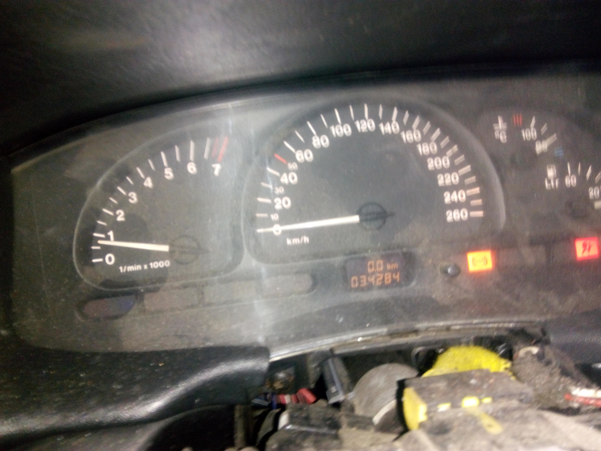 опель омега спидометр