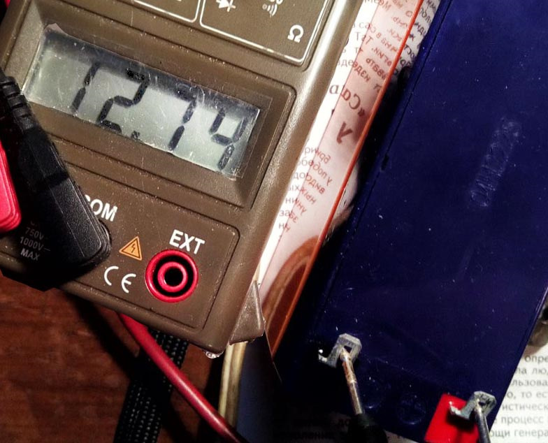 55AAAgNyEuA 960 для чего нужен маленький аккумулятор на w164